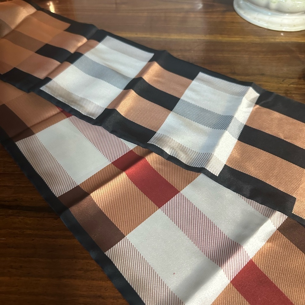 Beautiful scarf. Multi purpose - Picture 5 of 5